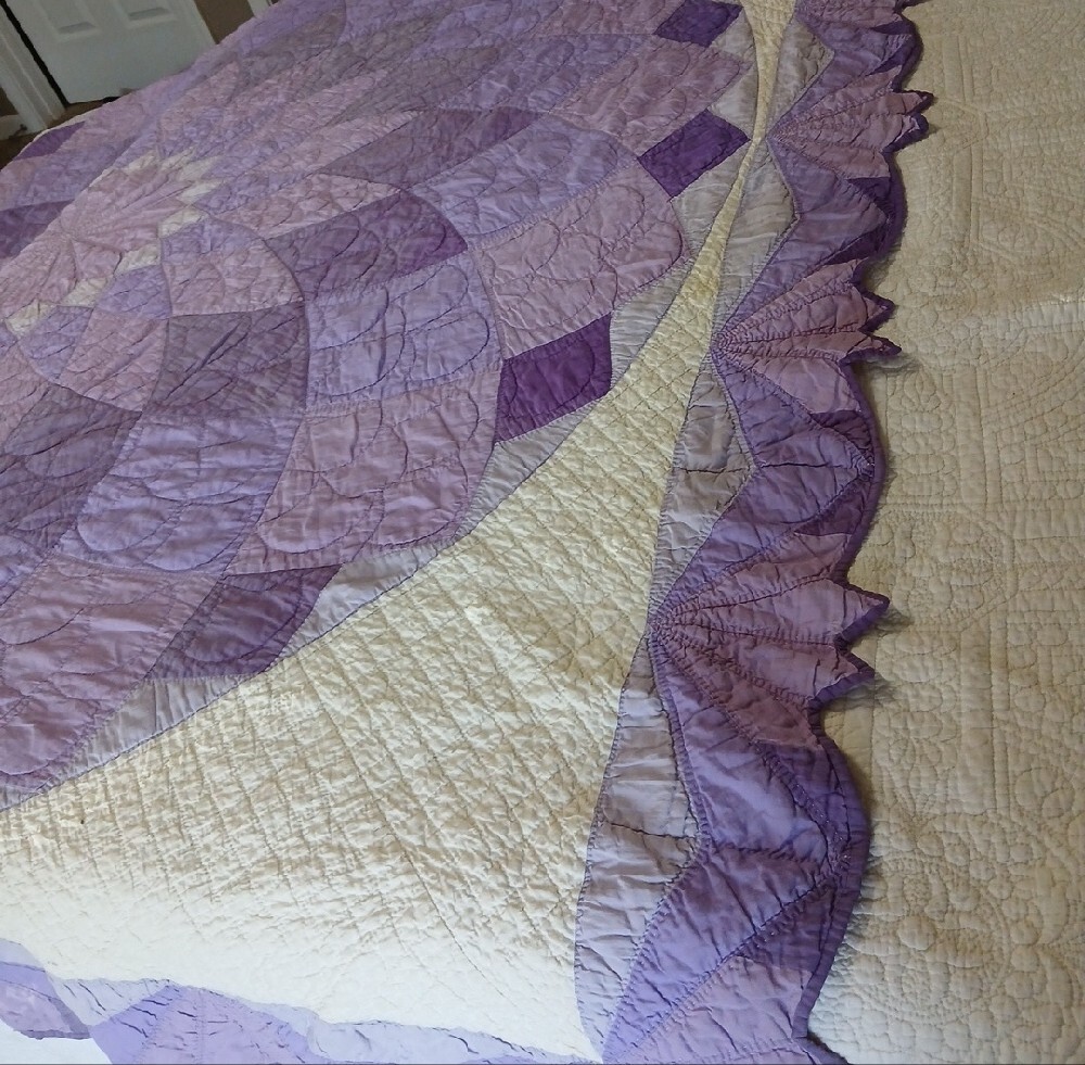 Vintage Handmade Lavender Starburst Patchwork Quilt - Unbranded - Picture 2 of 5